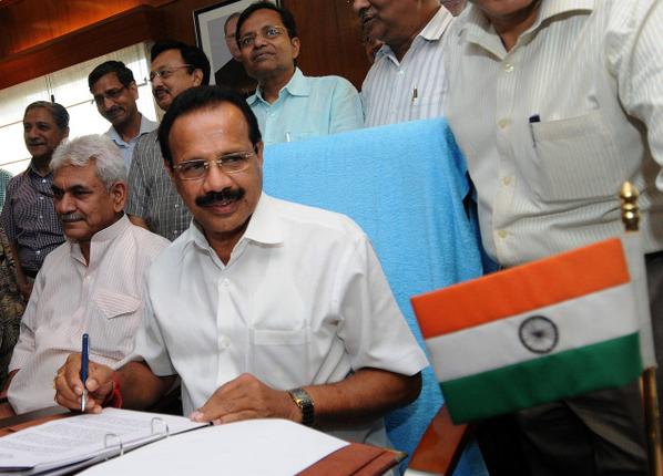Union Railway Minister Sadananda Gowda giving finishing touch to the Railway Budget at Rail Bhavan, in New Delhi on Monday.