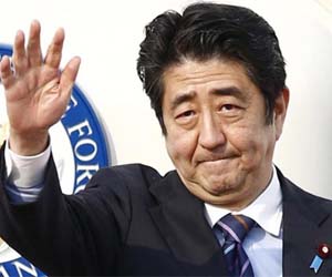 Japan elections: Abe thanks voters for their "confidence"