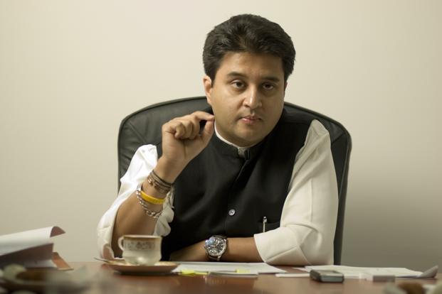 Congress may declare Jyotiraditya Scindia as Madhya Pradesh CM Candidate, Congress, BJP, jyotiraditya sindia, Madhya Pradesh, MP assembly poll 2013, MP CM , Shivraj Singh Chouhan.