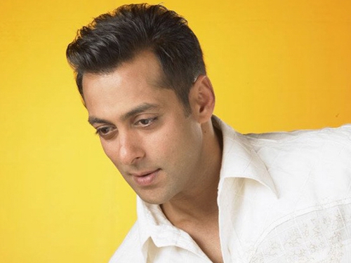 Salman Khan Updates, Latest Salman Khan News 2013, Hindi Cinema News, Indian Film Industry Update 2013, Salman Khan Entertainment News, Hindi Movie 2013, Salman Khan Hot News Khabar 2013.