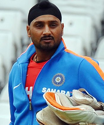 Harbhajan singh,Harbhajan singh Music Video,Music video of Harbhajan singh ,Harbhajan Singh – Ek Suneha – Goyal Music – Official Song HD