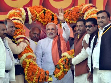 BJP leaders bid for chair used by Narendra Modi