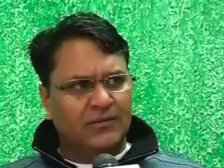 AAP MLA Vinod Binny says AAP deviating from principles, defrauding people , Chief Minister Arvind Kejriwal a liar.