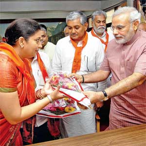 BJP PM CandidateNarendra Modi to campaign in Rahul’s Amethi for Smriti Irani,Modi to campaign in Rahul’s Amethi,Narendra Modi to campaign in Rahul’s Amethi for Smriti Irani